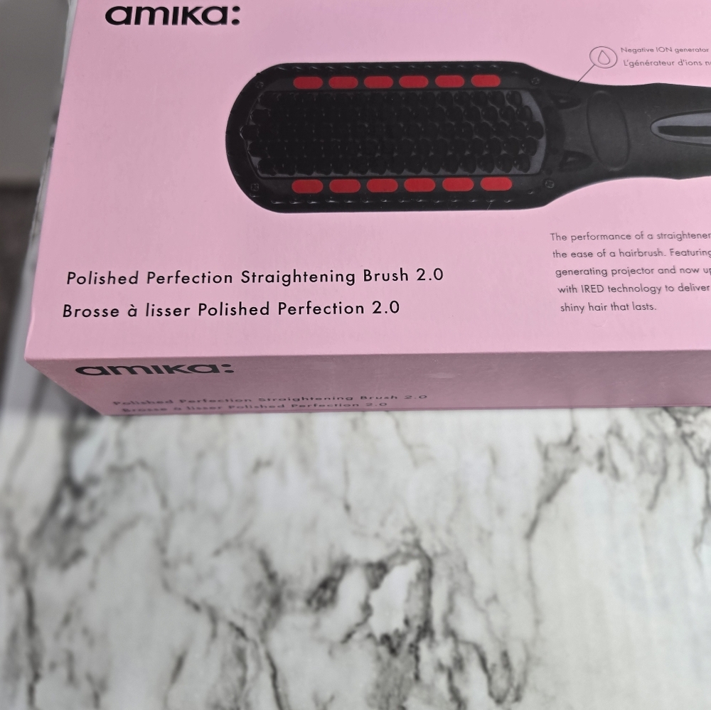Amika Black Hair Tool - Picture 5 of 6